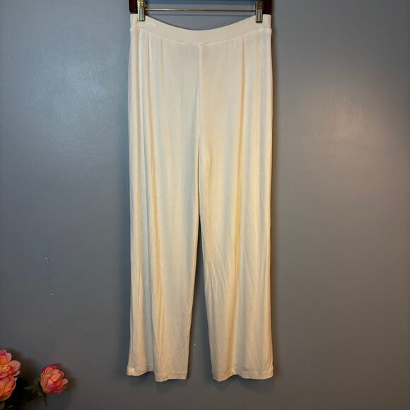 Chico's Travelers White Slinky Dress Casual Pants Size 1  or size 8 Travel Easy - Picture 2 of 7